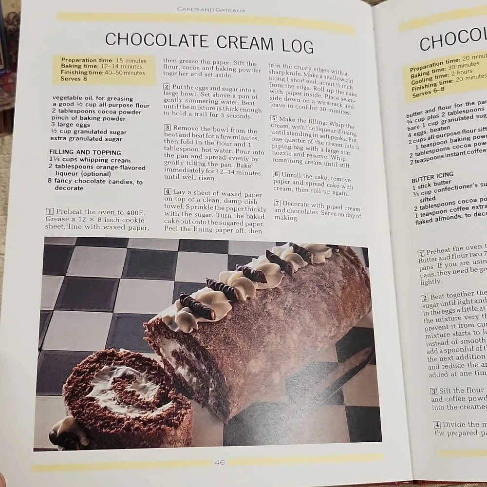 Chocolate Cookbook by Carolyn Humphries